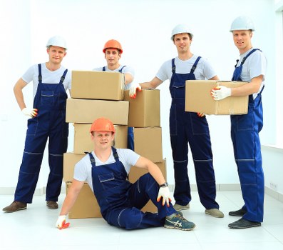 Flexible removal van in Ladbrokegrove for furniture and household items