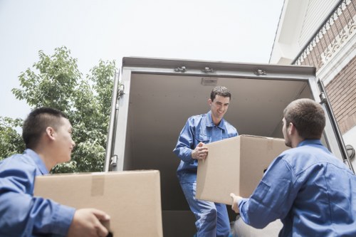 Professional moving support for flats and offices in Ladbroke Grove