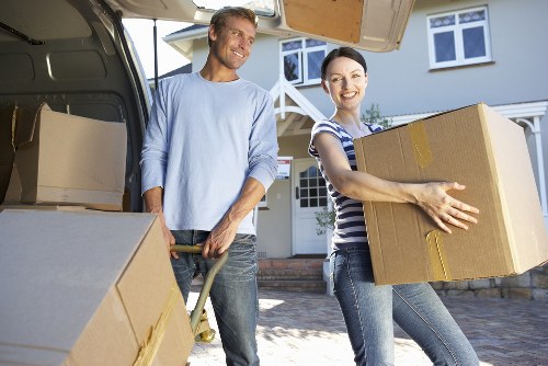 Packing and loading support for small removals in Ladbroke Grove