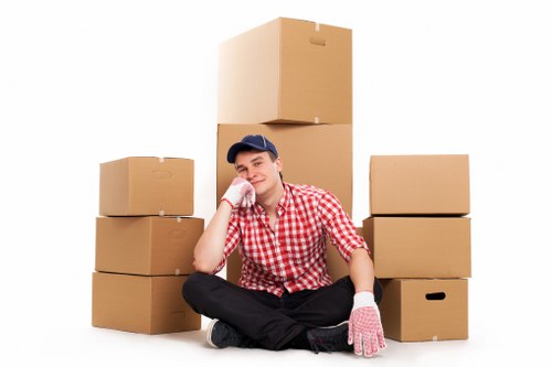Flexible moving service loading items for a Ladbroke Grove relocation